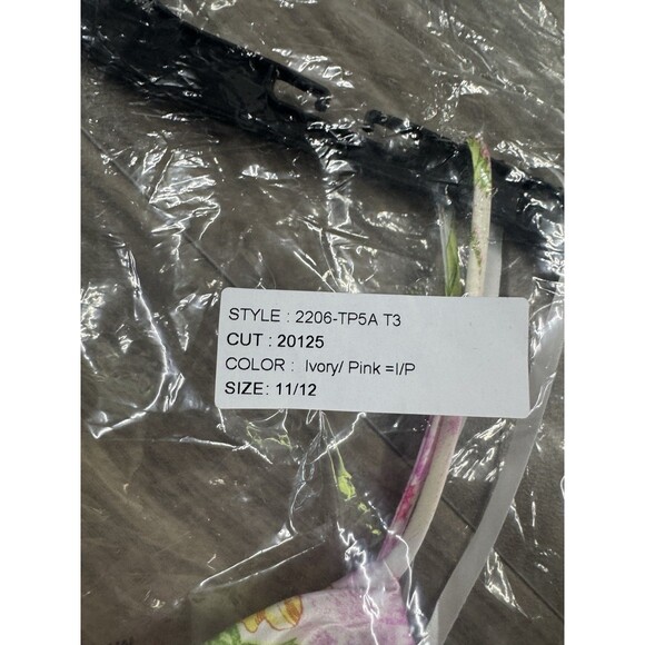 City Studio Juniors' Women's Ivory Floral Cowl Neck Self-Tie Dress Size 11/12 - Picture 14 of 14